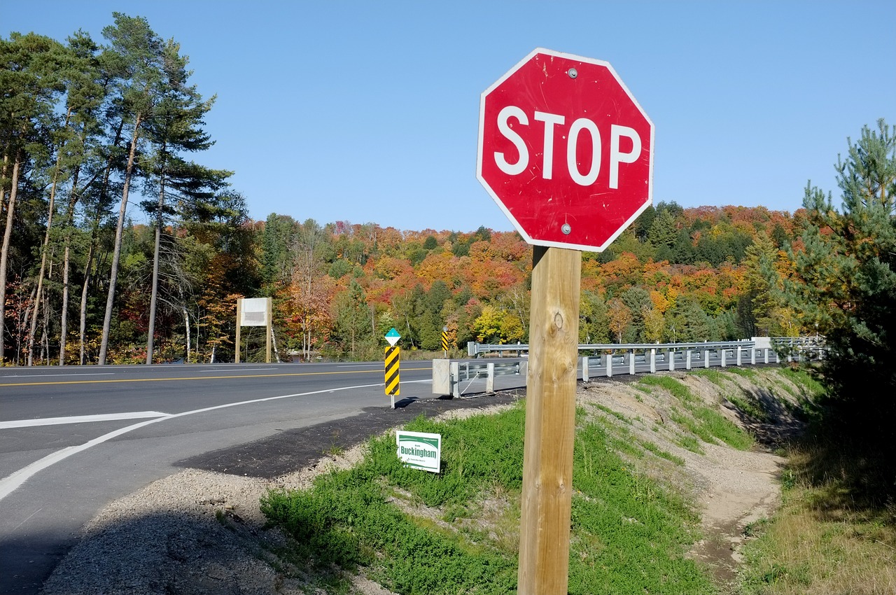 Kaufman & Stigger, PLLC | Two People Injured in Hit-and-Run Pedestrian Accident in Mercer County - stop-sign-744192_1280