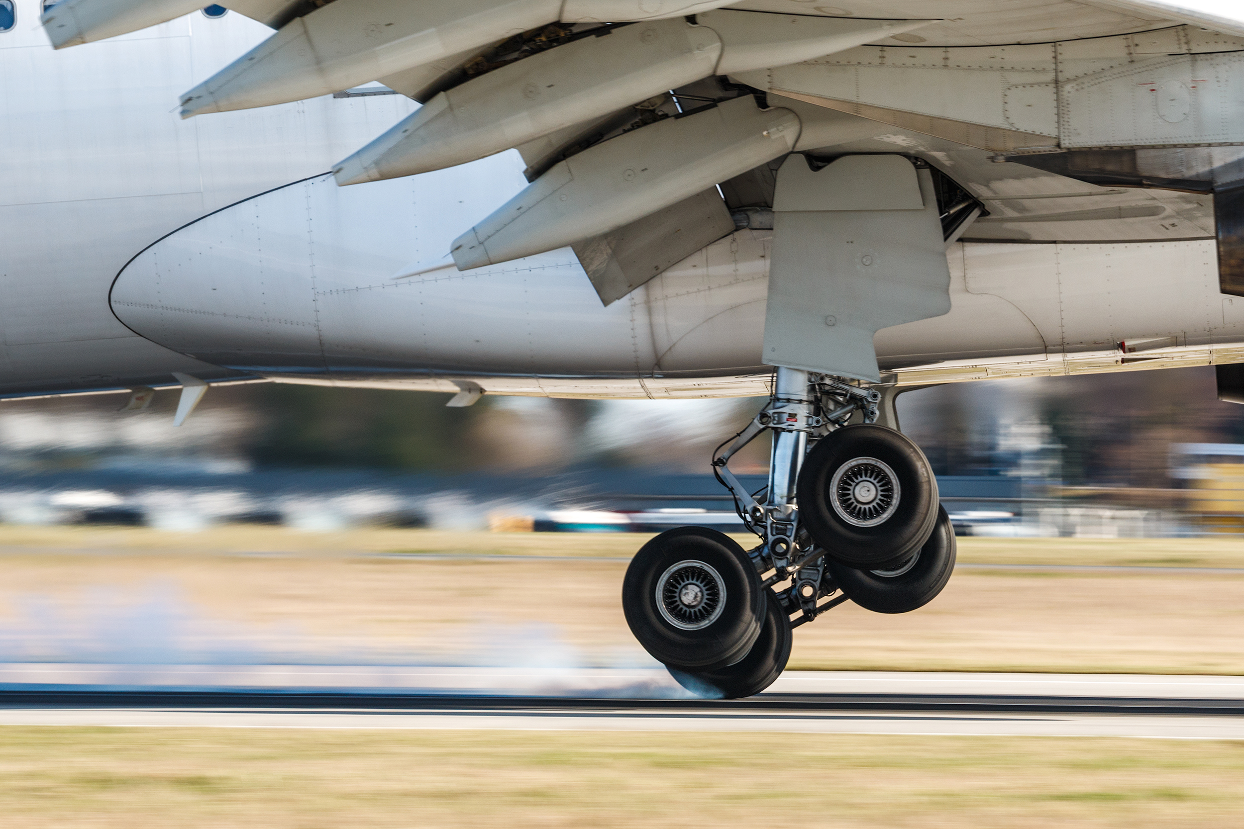 Kaufman & Stigger, PLLC | Louisville Airplane Accidents Caused by Landing Gear Failure Kaufman & Stigger, PLLC | Louisville Airplane Accidents Caused by Landing Gear Failure - Main,Landing,Gear,Of,Big,Airplane,During,Touchdown,When,Wheel
